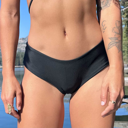 Leah Bottom - Seamless Cheeky Bikini Bottom | RTW